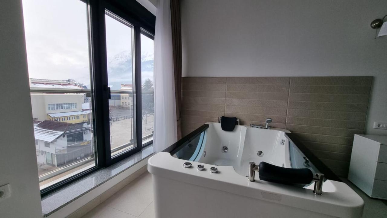 Elan Luxury Apartments & Rooms Plav Eksteriør billede