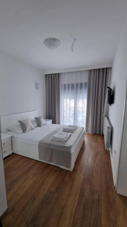 Elan Luxury Apartments & Rooms Plav Eksteriør billede